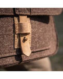 WALDKAUZ Filz-Tasche braun, querformatig,