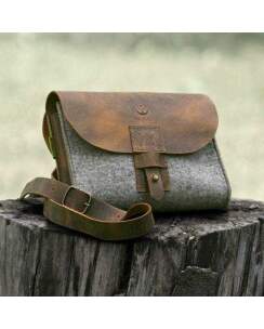 WALDKAUZ Filz-Jagdtasche &quot;Dr&uuml;ckerchen&quot; hochformatig