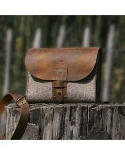 WALDKAUZ Filz-Jagdtasche &quot;Dr&uuml;ckerchen&quot; hochformatig